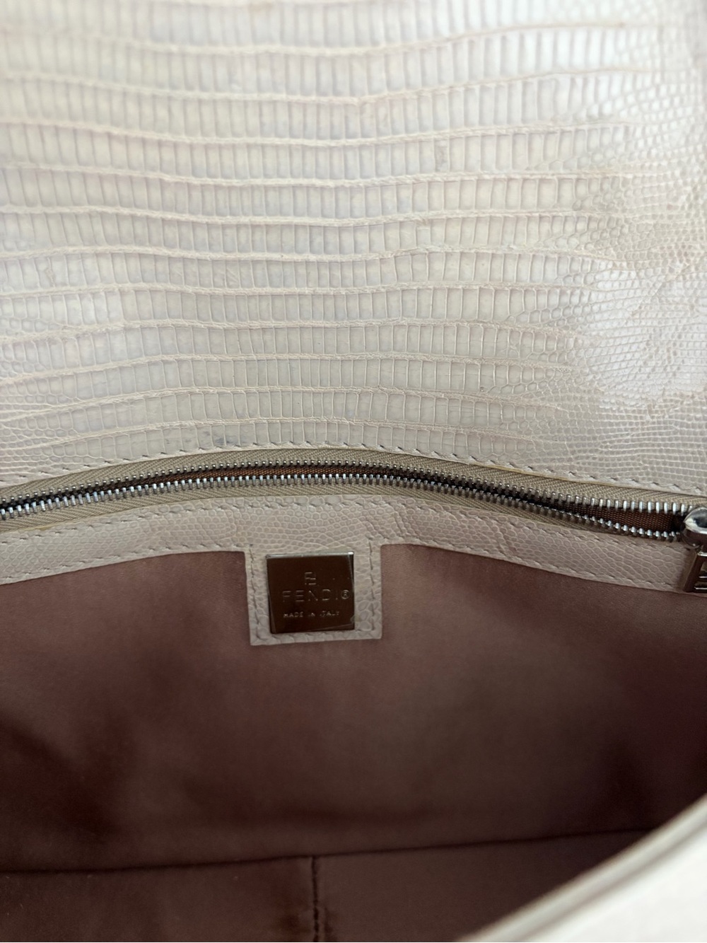 Rare Pink Lizard Exotic Vintage Fendi Baguette - Picture 16 of 17